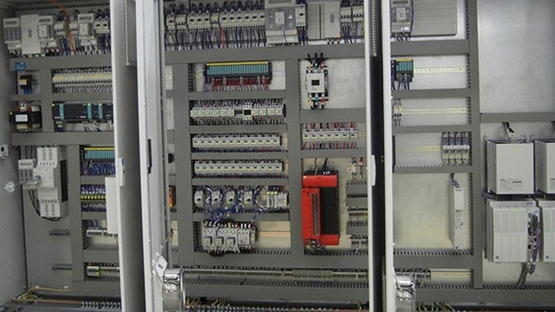 工控系统电源模块维修：成本解析与考量因素
