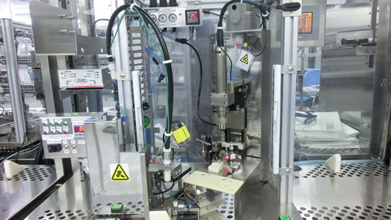 自动上下料机器人：如何提升生产线效率